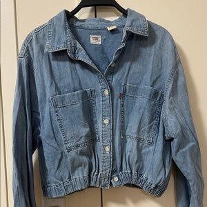 Levi's Women's Light Blue Cropped Denim Jacket
